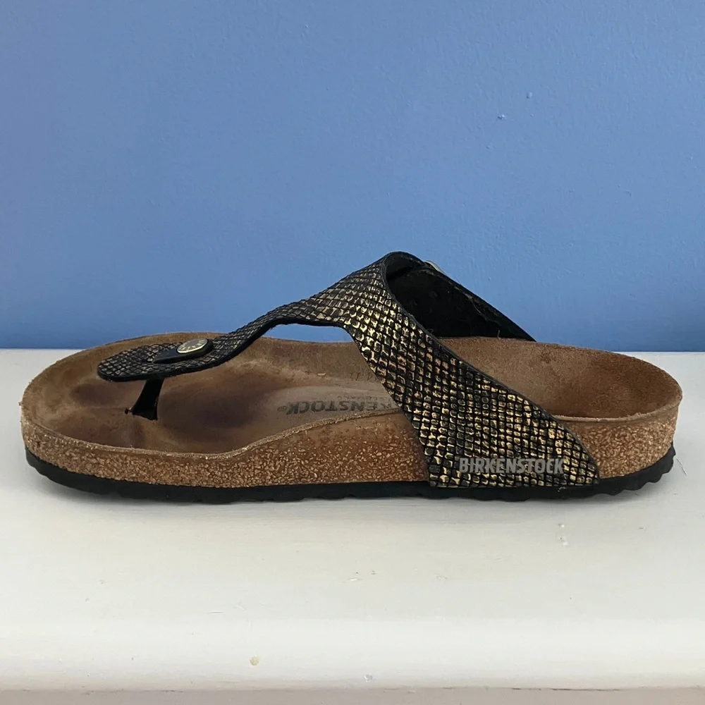Birkenstock - Women’s Black and Gold Snakeskin Gizeh Sandals - EU 39 / US 8.5 - Picture 9 of 11